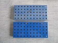MECCANO: 2 plaques a rebords 14x6cm - réf 52