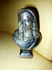 Superbe sculpture buste de la vierge en métal, monogrammé ''MR''