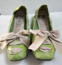 Ballerines tout cuir vert anis  "Cassis côte d'azur" T 36 neuves 