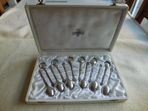 Coffret petites cuilleres a - 12,