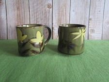 LOT 2 MUGS à anse assortis