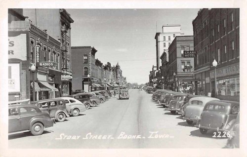 Boone iowa story street real - iowa,