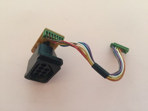 Port fiche manette pièce