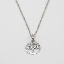 Collier en or blanc 18 carats