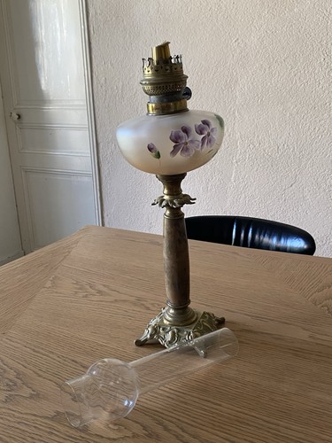 Ancienne lampe pétrole - À,