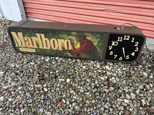 Marlboro light clock - light, up