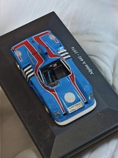 Véhicule miniature ancien vintage pour collection, voiture rétro d'occasion