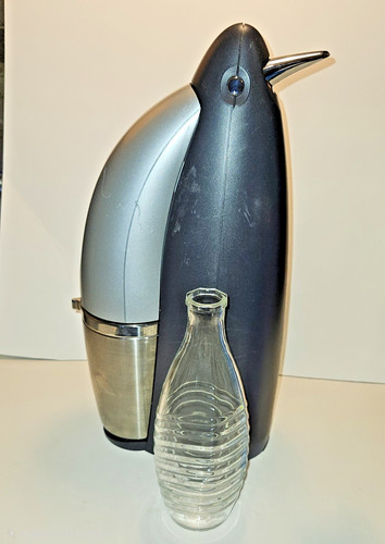 Sodastream penguin blk white - sodastream,