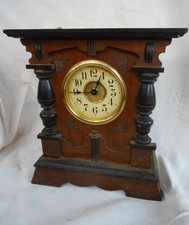 Ancienne Pendule  Horloge mécanique en Bois avec BOITE à MUSIQUE junghans
