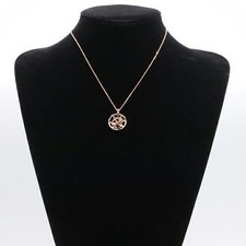 Bijoux collier abeille Chaumet