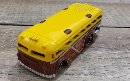 School bus hot wheels - bus,