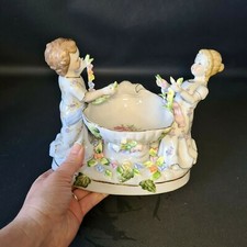  🔅 statuette figurine, coupe porcelaine allemande décor enfants aux guirlandes