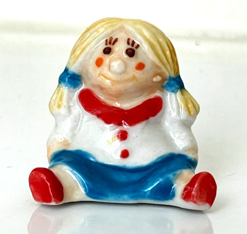 Rare grande maxi - fève, poupée