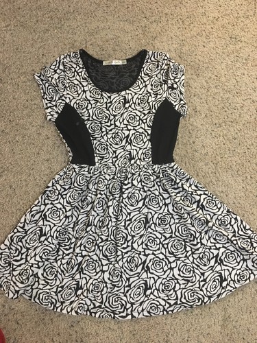 Liberty love black - love,