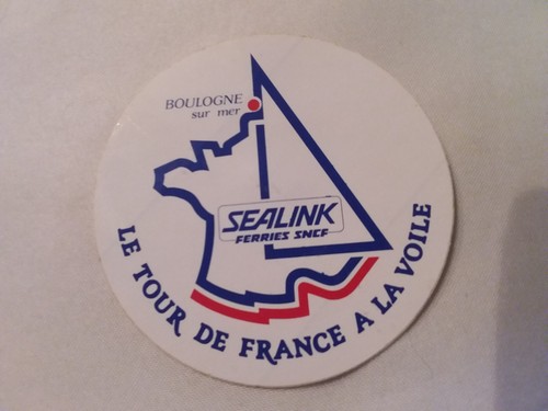 Ancien autocollant tour - , de