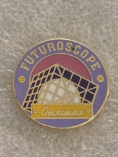 Pin’s Parc D’attraction Le