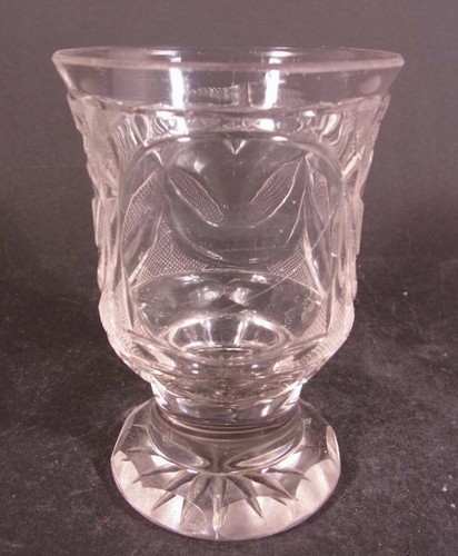 Biedermeier gobelet à - -,