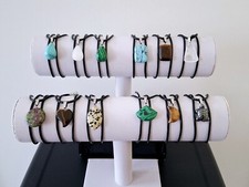 COLLIERS PENDENTIFS PIERRE NATURELLE AVEC CORDON CUIR REGLABLE