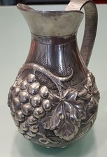 PICHET EN ÉTAIN signé  LEBOEUF