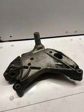 06J 199 207 P Pied de moteur