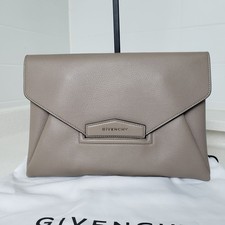 Givenchy Clutch Antigona