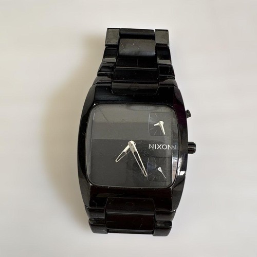 Nixon banks all black - all,