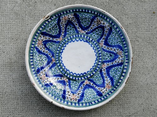 Ancienne grande assiette