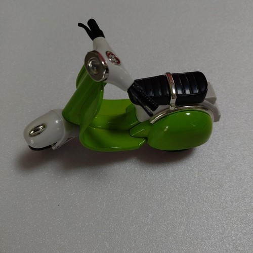 Scooter vespa miniature - vespa,