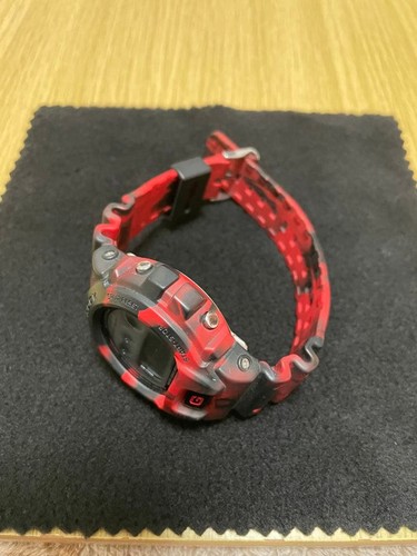Montre quartz shock - à,