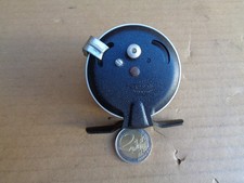 Ancien moulinet de pêche a la mouche marque PRATIC .