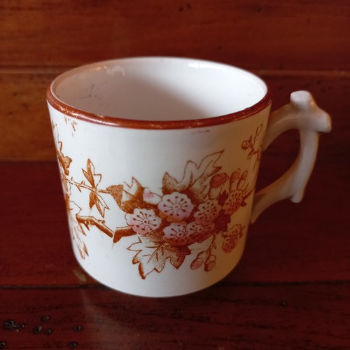 Tasse faience creil - creil, montereau