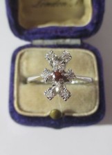 Bague Pompadour ancienne