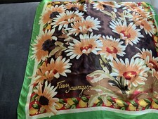 Authentique Foulard  DANIEL HECHTER  ( FLEURS SAUVAGES ) 100% Soie