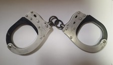 Menottes Administratif Gk Pro