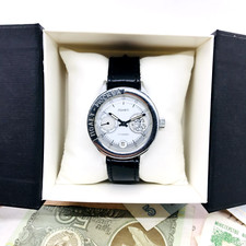 🔹 Rare Montre-Bracelet