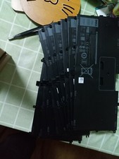 lot de 10 batteries dell XPS9365, 5 en état poor et 5 en état fair