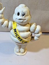 Michelin Man Bibendum Waving