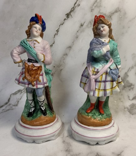 Biscuit porcelaine statuette - biscuit,