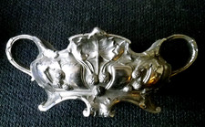 Petite jardinière art nouveau