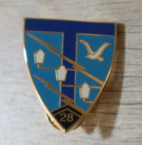 Ancien insigne 28eme régiment - insigne,