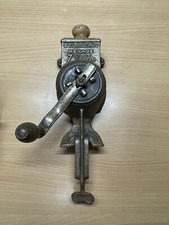 Ancienne Râpe À Fromage De