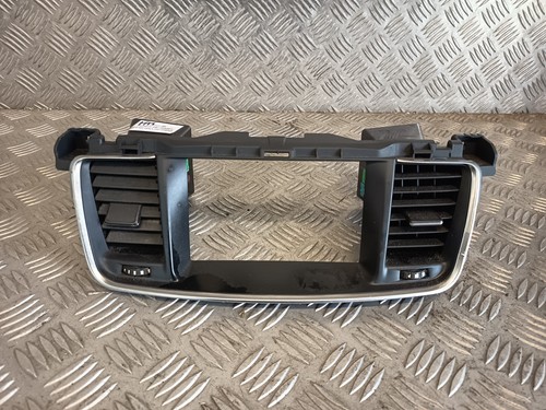 Grille aération avant - d'aération,