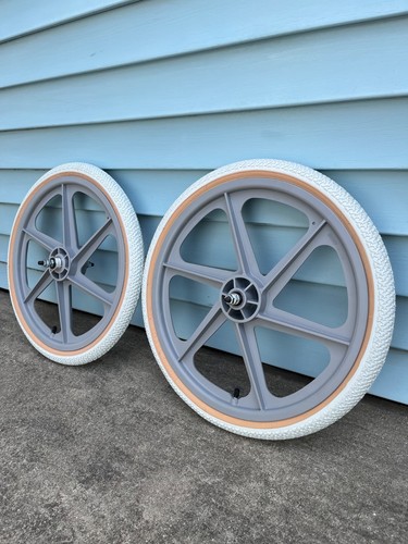 Skyway mags gray wheels set - gray,