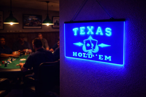 Texas hold led sign - ’em, –