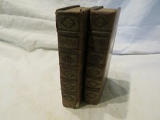 < 2 LIVRES HISTOIRE DE