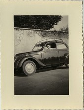 PHOTO ANCIENNE - VINTAGE SNAPSHOT - VOITURE AUTOMOBILE GALERIE FEMME - CAR