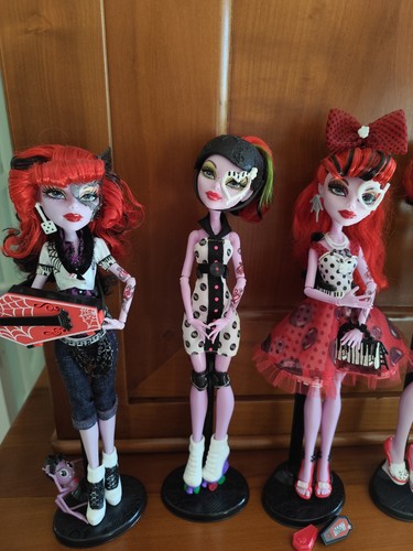 Monster high lot - high,