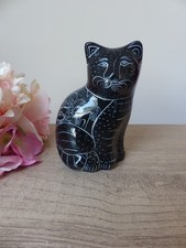 Figurine chat en poterie