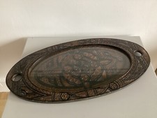 ANCIEN PLATEAU BOIS SCULPTÉ