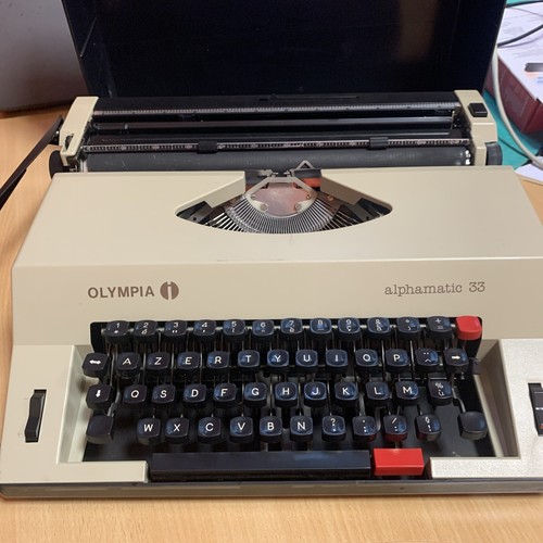 Machine écrire olympia - Écrire,